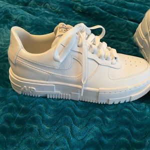 Womens Nike Air Force 1 sz 7.5